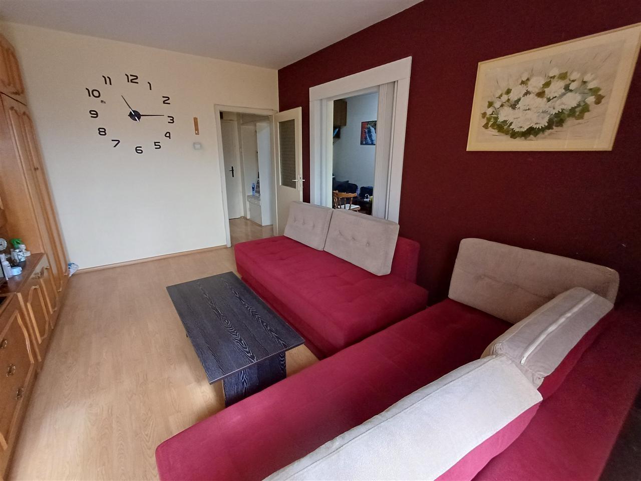 Se prodava stan vo kisela voda 45m2