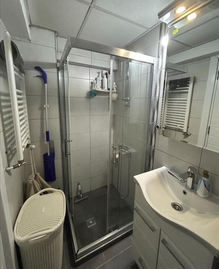 A 35m2 apartment is for sale in Debar Maalo Centar