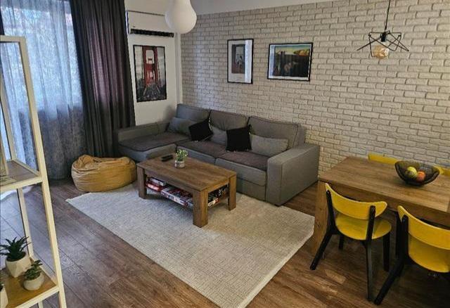SAVIĆ IS SELLING AN APARTMENT IN CRNICE