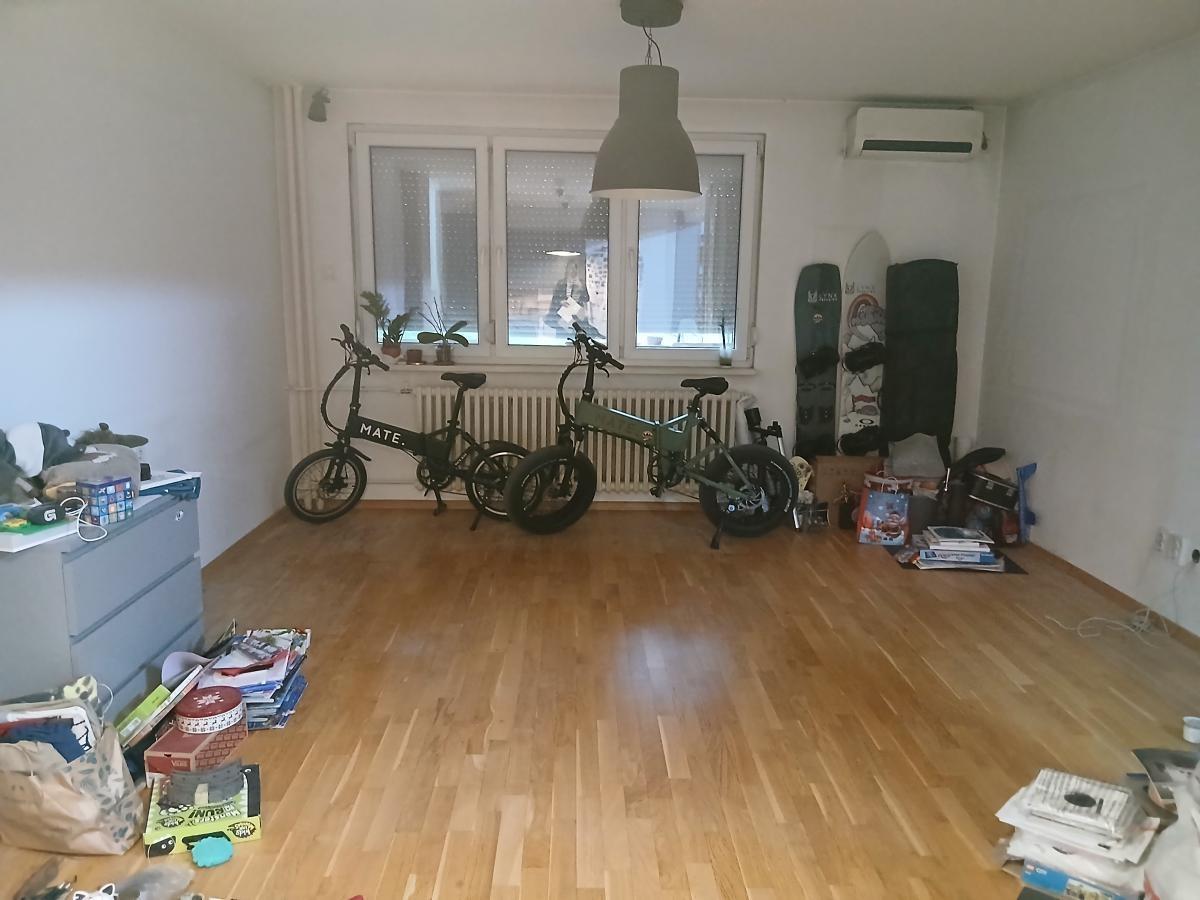 A 63m2 apartment in Aerodrom is for sale