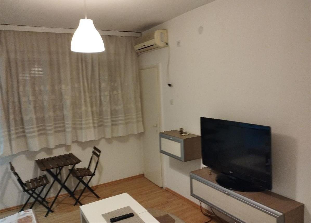 Se prodava namesten stan 42m2 vo Kisela Voda