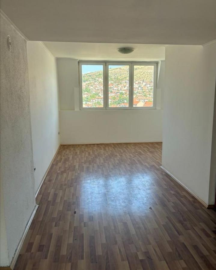 Se prodava stan vo Veles