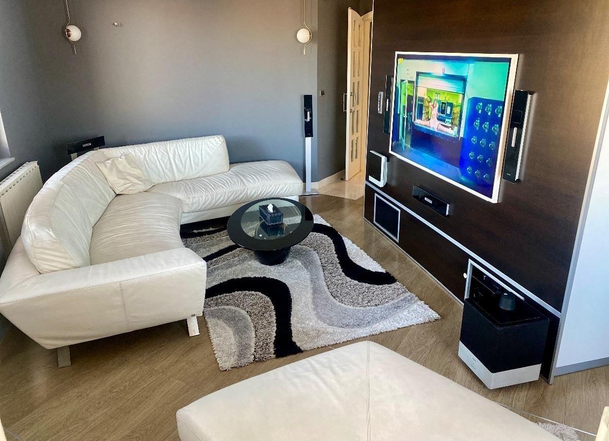 We are selling an 88m2 apartment in the Center - Pestaloci