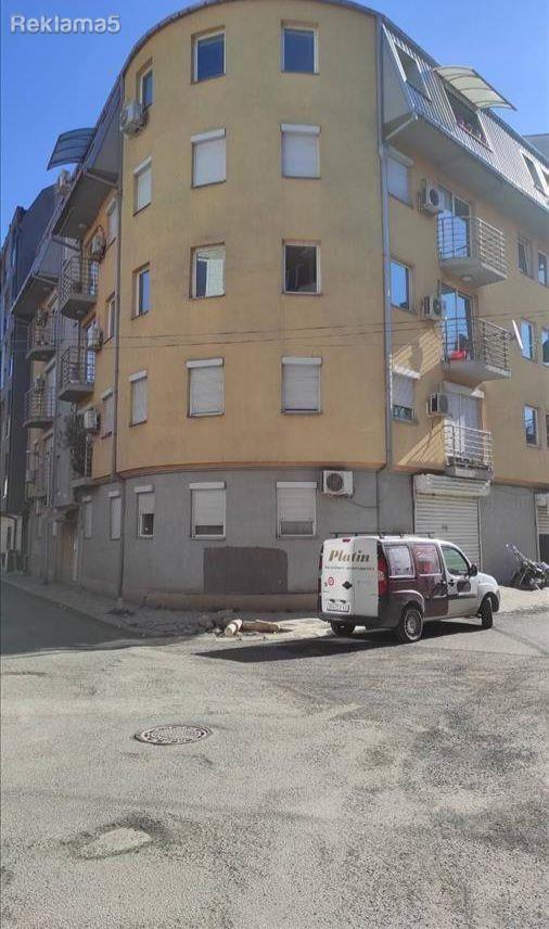 SAVIĆ IS SELLING AN APARTMENT IN THE CENTER