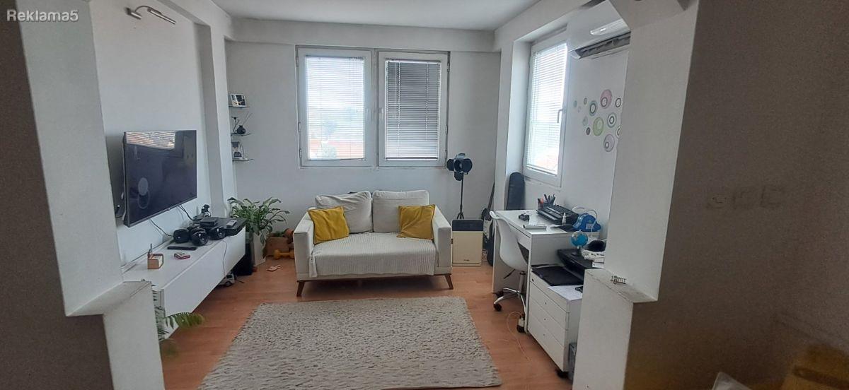 SAVIĆ IS SELLING AN APARTMENT IN GJORCE PETROV