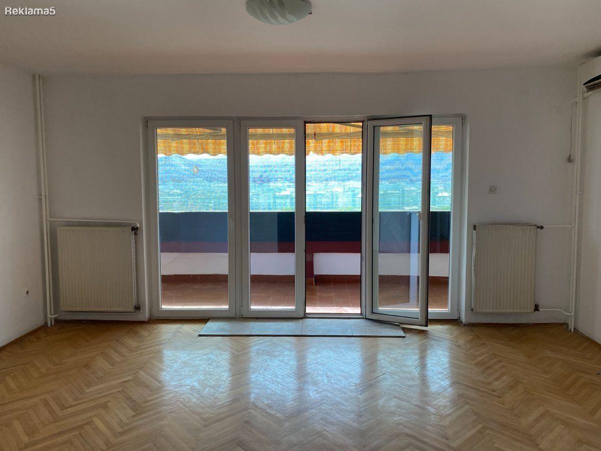 WE ARE SELLING AN EXCELLENT APARTMENT FACING THE STELLA AIRPORT