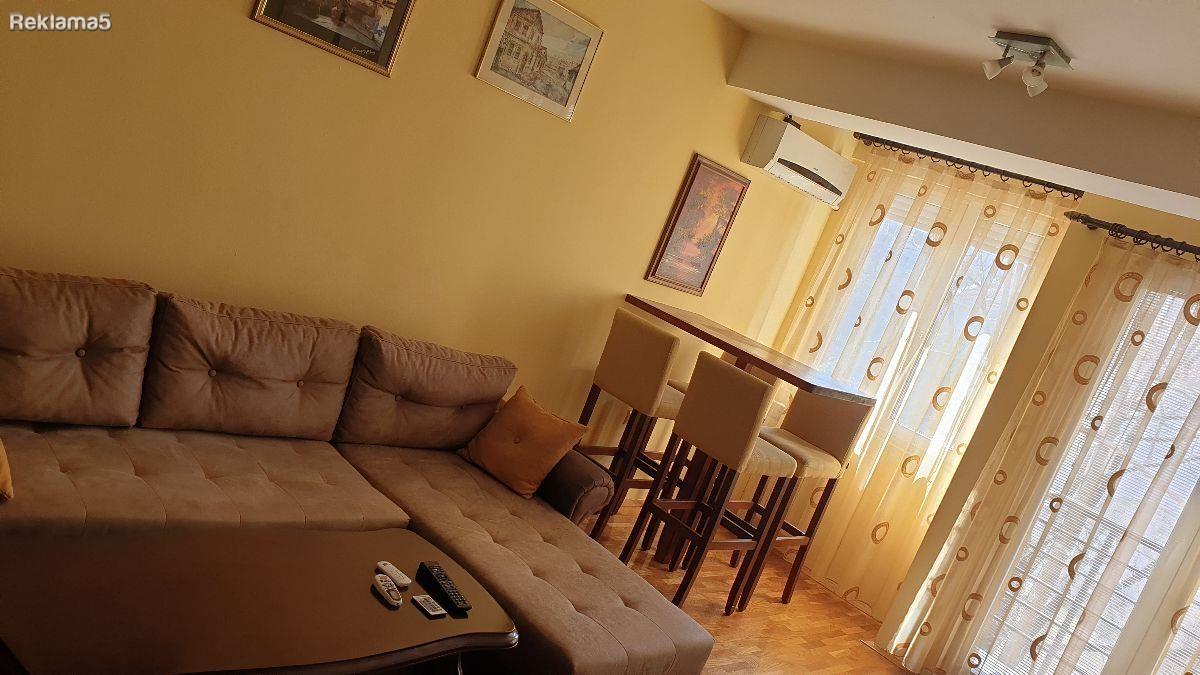 FURNISHED TWO-ROOM 42M2 APARTMENT IN THE CENTER - CATOLICHKA