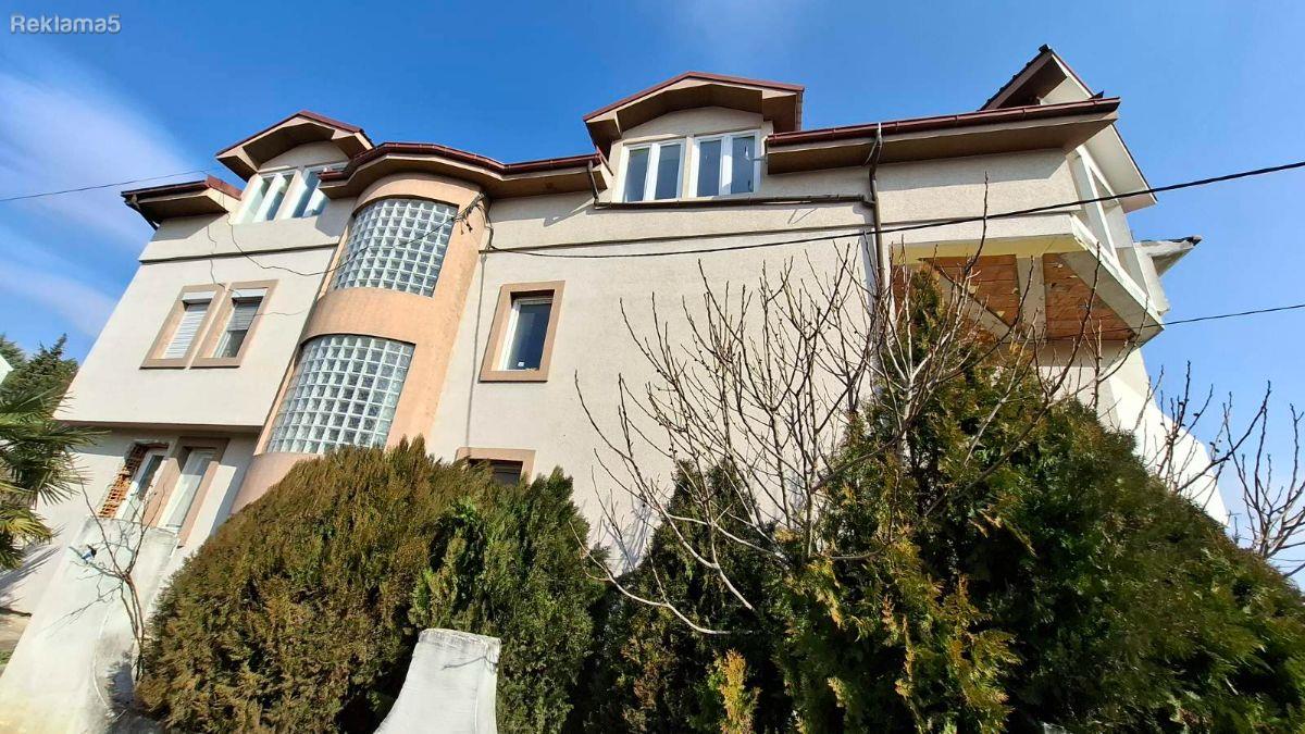 SE prodava Stan vo Radisani 230m2