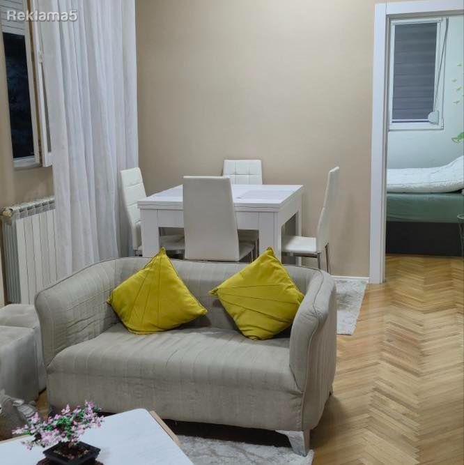 COMPLETELY RENOVATED APARTMENT WITH GARAGE IN ACID WATER