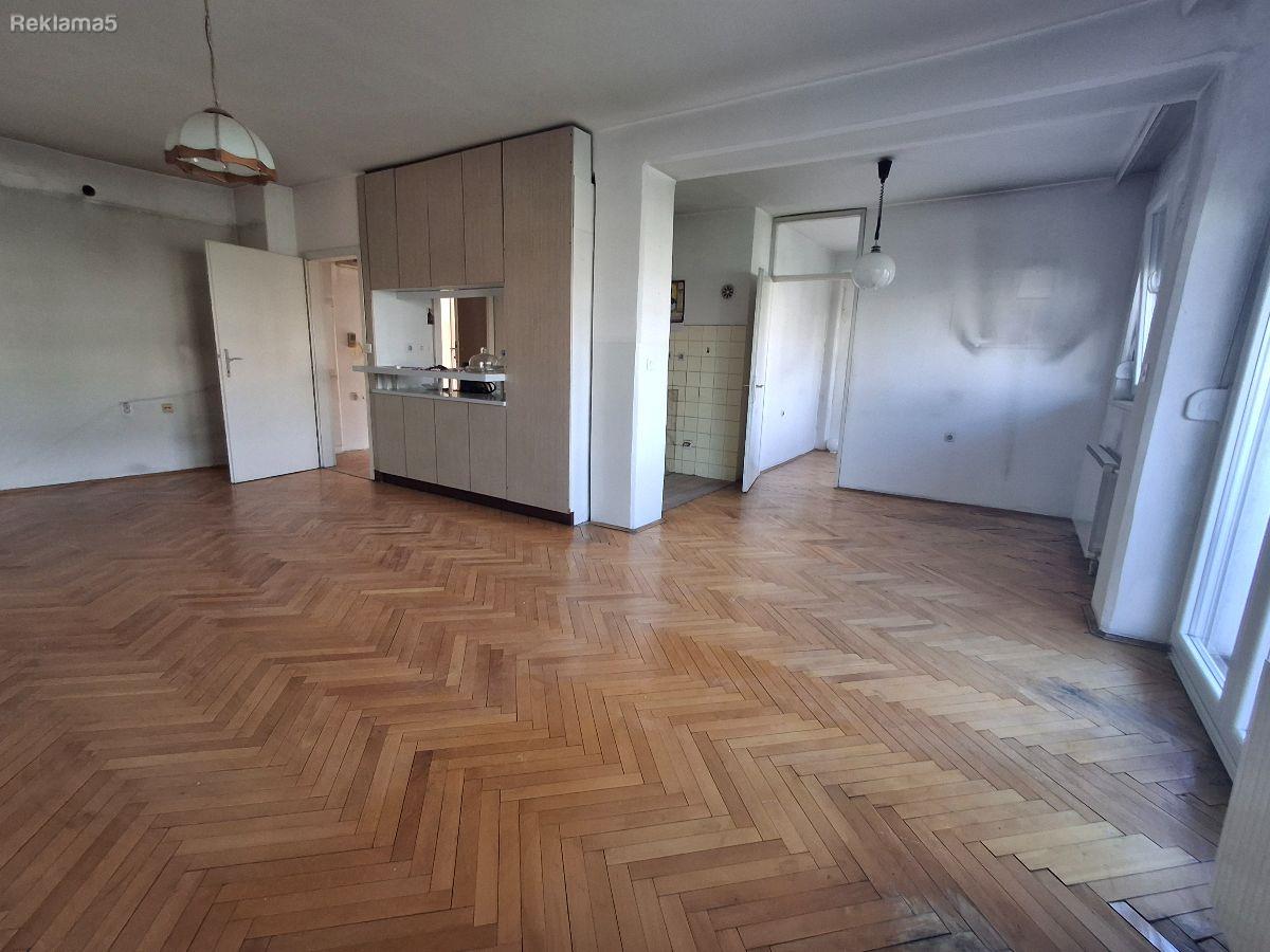 APARTMENT IN THE AIRPORT – GREAT LOCATION NEAR PEARL