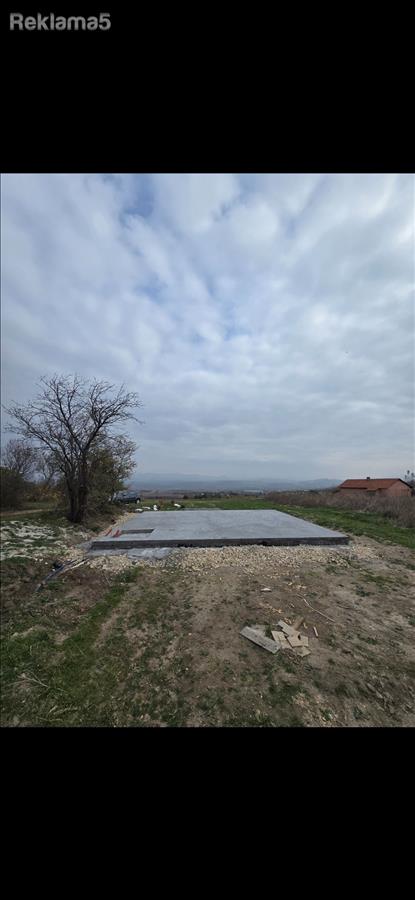 Niva na raskrsnica na sv.petka(mlado i staro nagoricane)