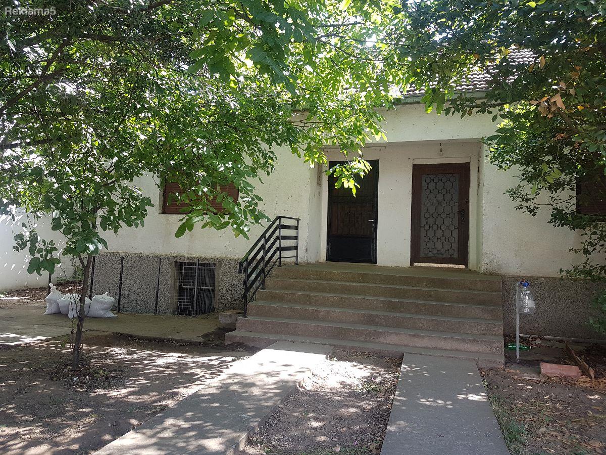 A house with a yard in Bogdanci is for sale