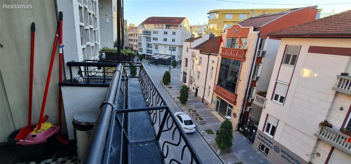 We are selling an apartment of 56 m2 in the strict Center