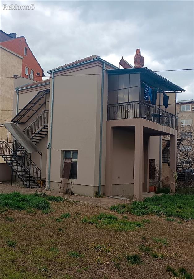 HOUSE FOR SALE IN THE CENTER OF THE CITY