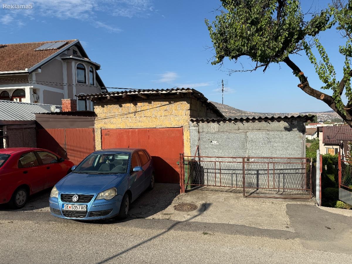 Kukja kuka Chetno Cento Cento Fustanska Fustanska Fushtanska