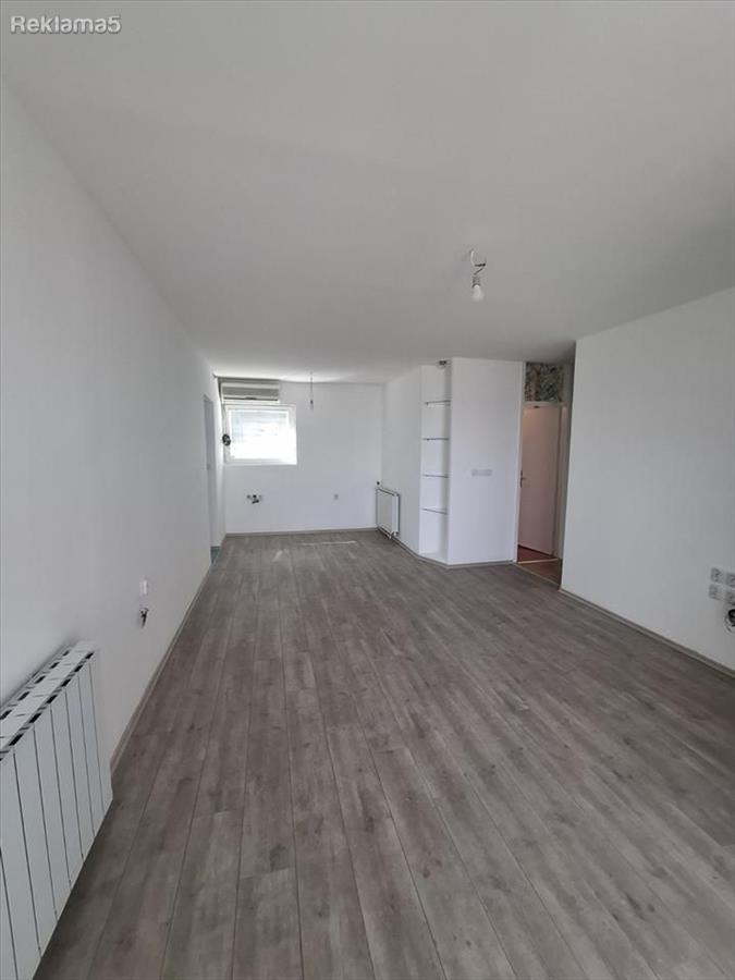 DVOSOBEN STAN VO KARPOSH 4 VO UBAVICITE NA ILINDENSKA