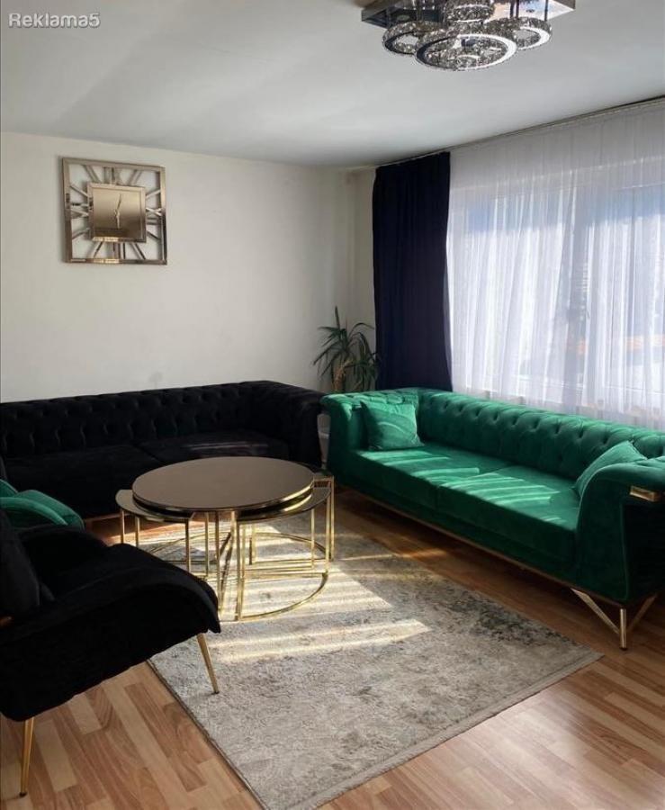 A house of 180m2 in Chair is for sale