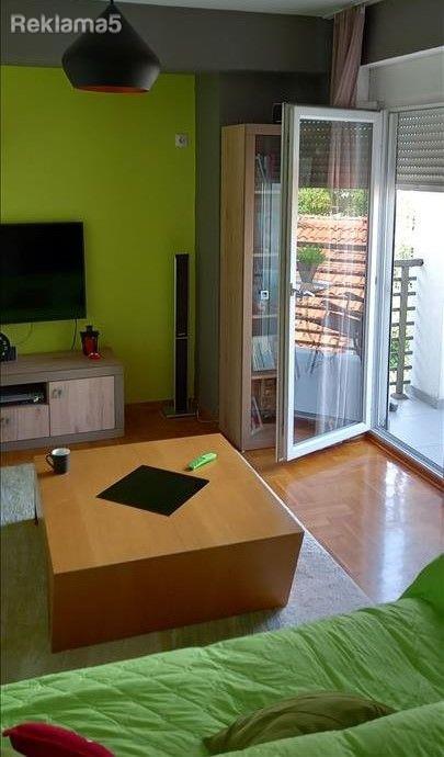 Se prodava namesten stan 76m2 vo Crnice