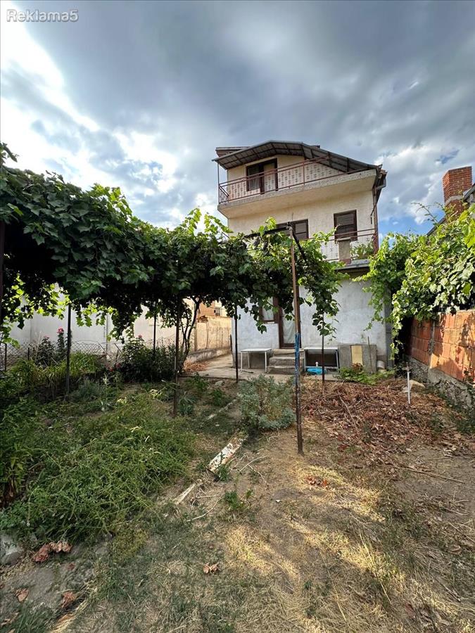 MILADINOVCI BROTHERS' HOUSE FOR SALE