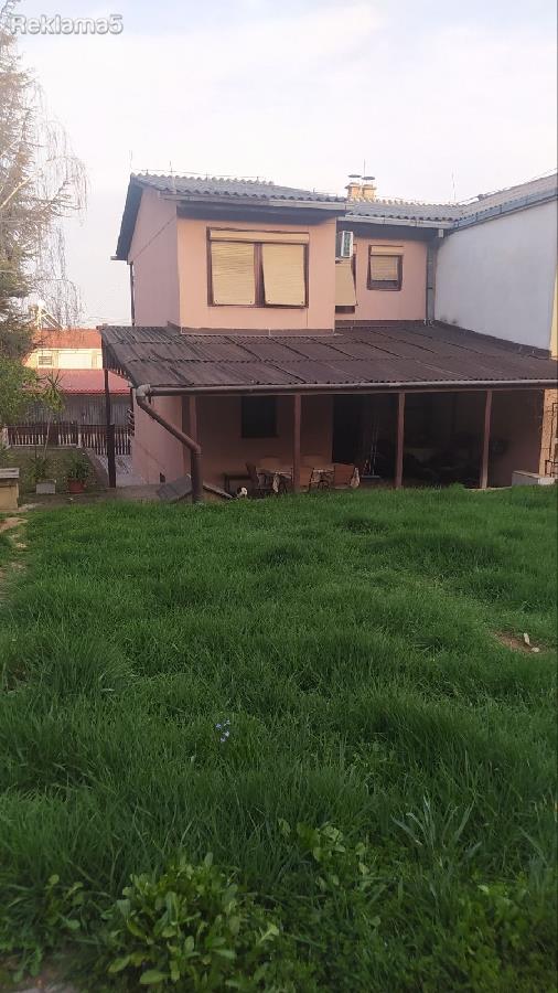 Prodavam kukja vo naselba Radisani 125 m2