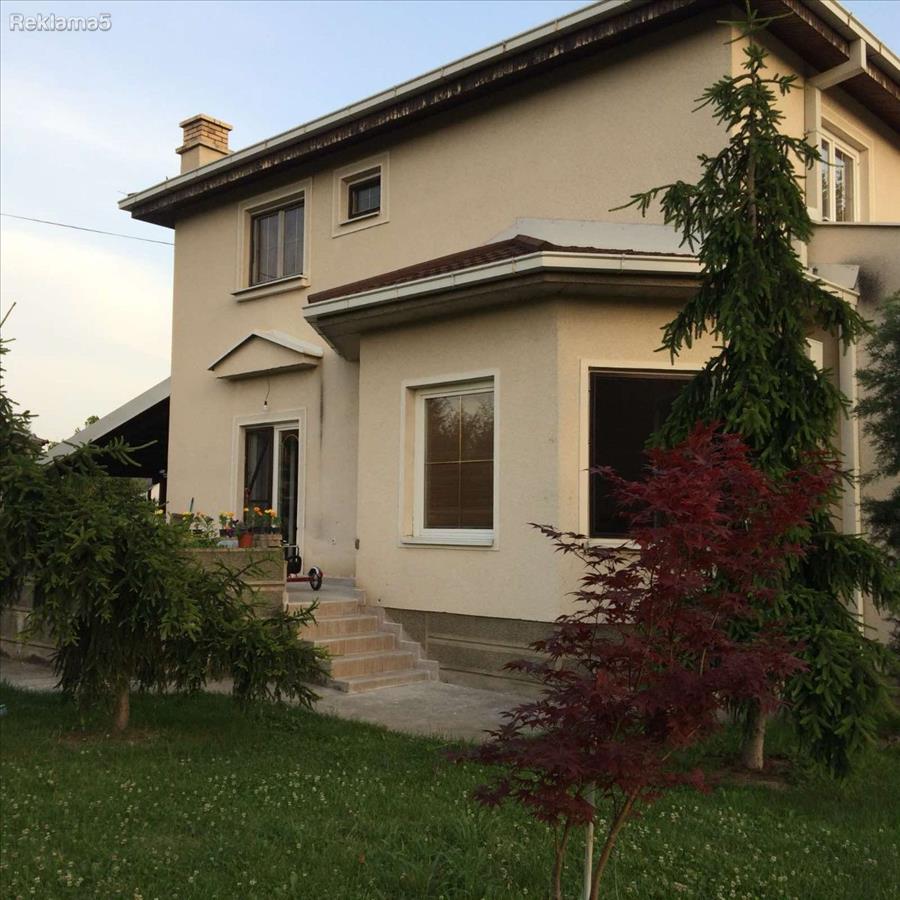 SE PRODAVA KUKJA VO VOLKOVO