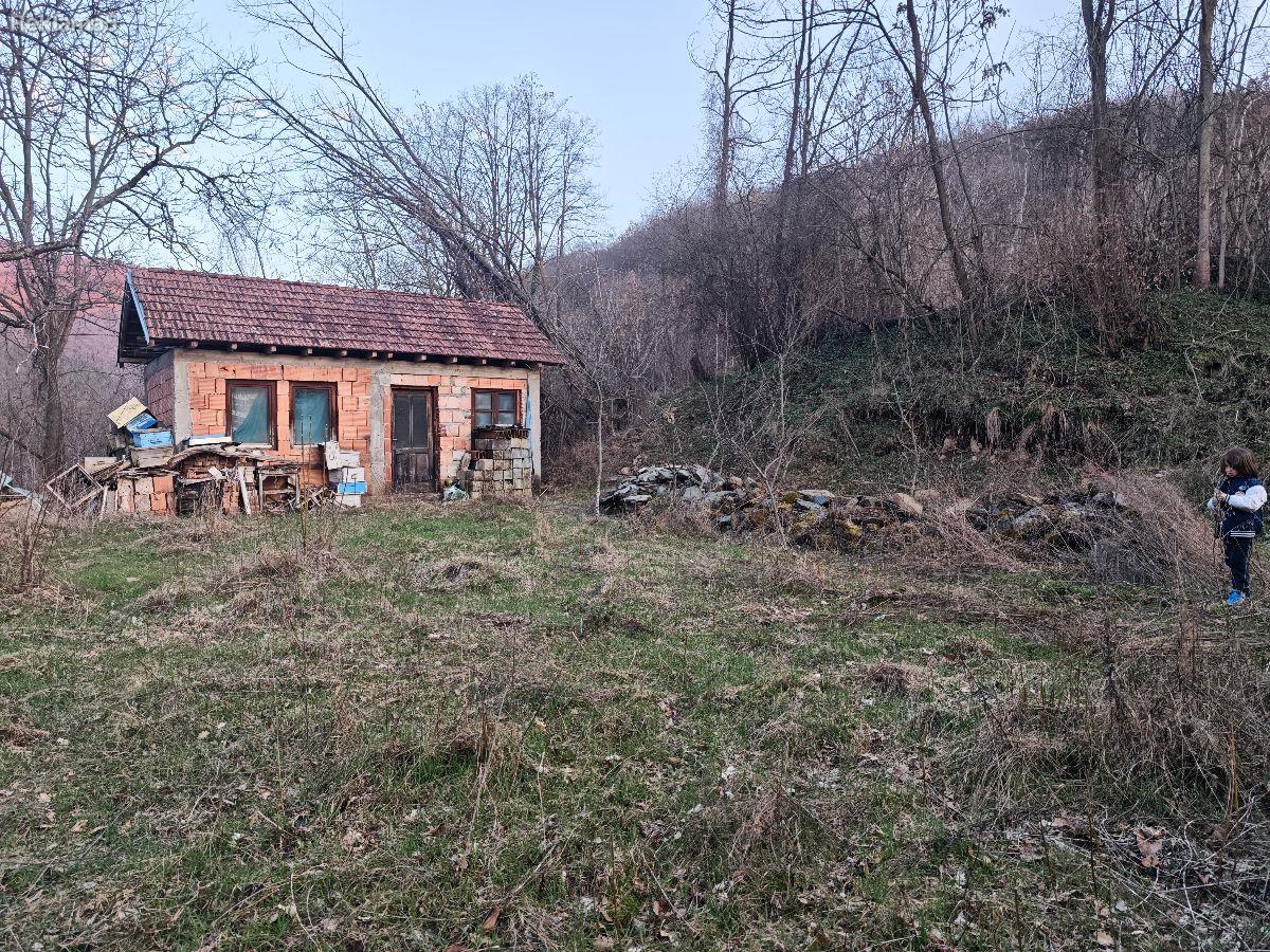 Weekend house 24m2 with land 693 m2