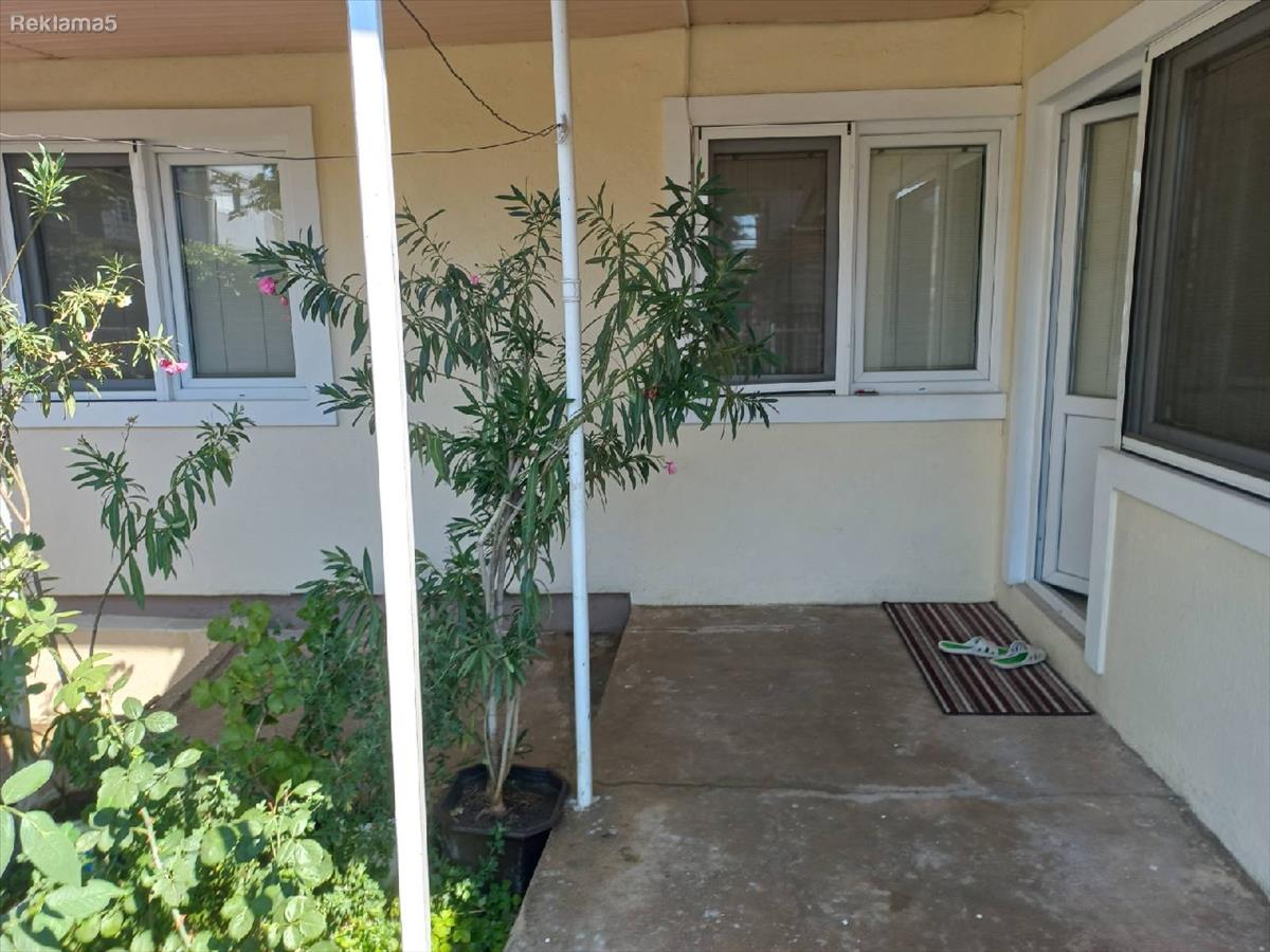 I am selling a house in Cento