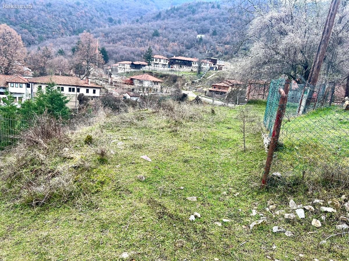 plac gorno nerezi atraktivna lokacija