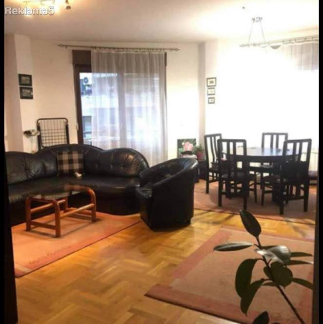 Four-room apartment in Debar Maalo