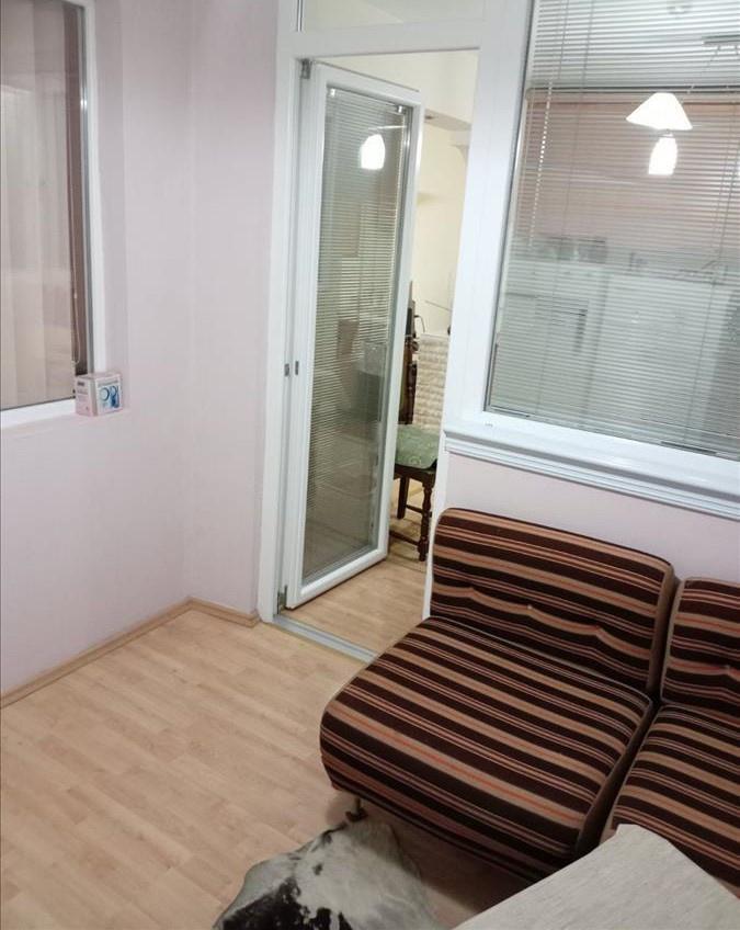 A 73m2 apartment is for sale in Gjorce Petrov