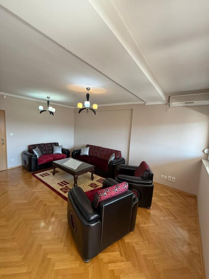 A beautiful modern furnished apartment of 105m2 in Chair is for sale
