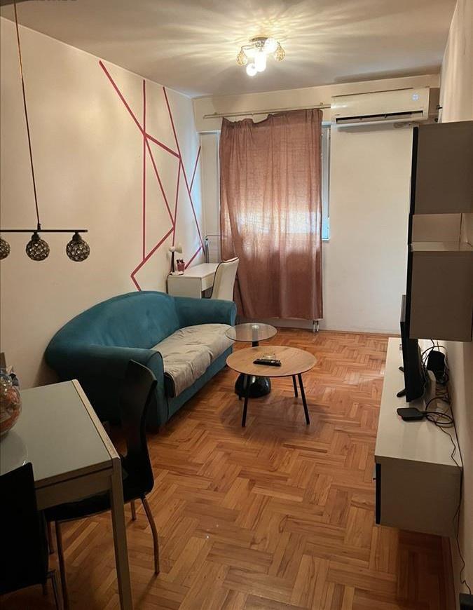 SE PRODAVA DVOSOBEN STAN VO TAFTALIDZE, KAJ MLECHEN