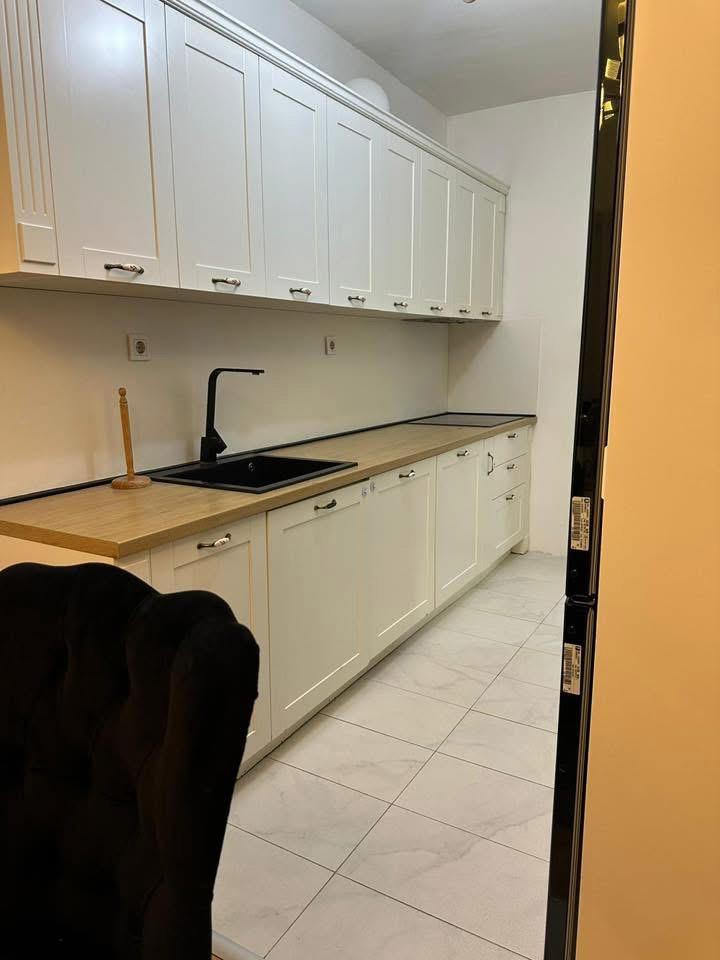 FOR URGENT SALE: Exclusive, luxuriously furnished apartment 90m²