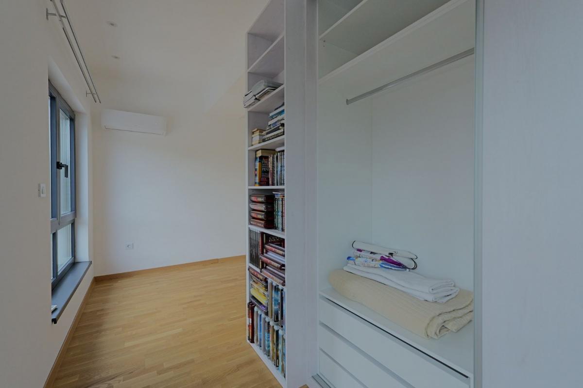 A 75m2 apartment is for sale in Karposh-Skopje