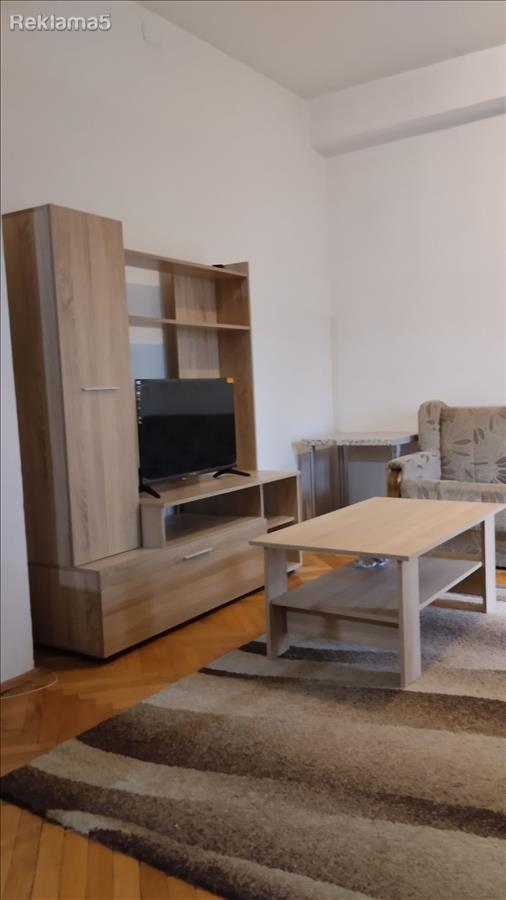 Izdavam 2-soben stan K.Voda do opstina 44 m2 komplet namest