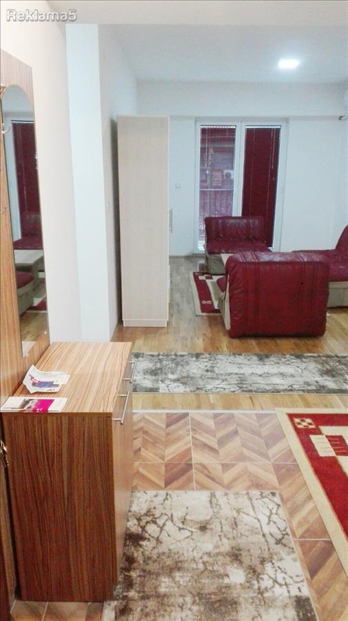 Se izdava namesten dvosoben 55m2 Taftalidze 1 kaj Ramstore