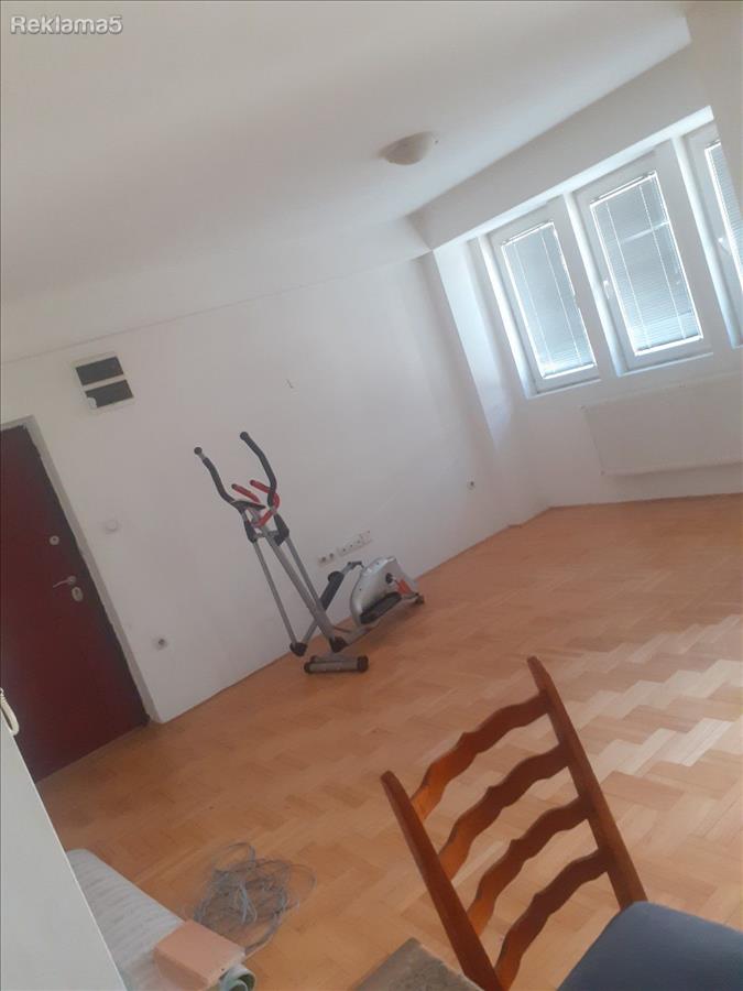 Dvosoben Hrom zad tineks