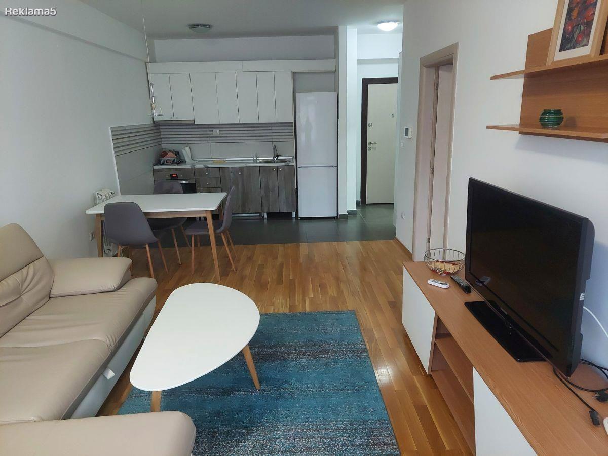 TWO-ROOM APARTMENT FOR RENT BEHIND UNIVERSAL - NEAR VUCHKO