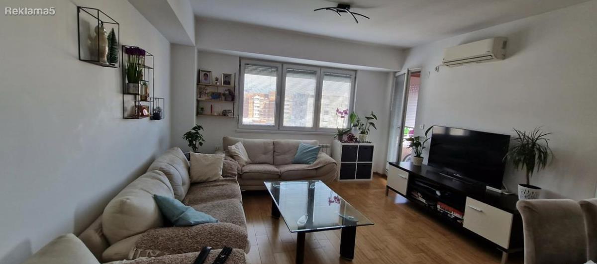 Apartment for rent in Aerodrom 67m2