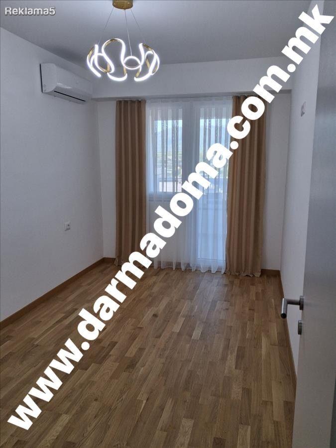 Dharma doma rents out an apartment in the Airport!