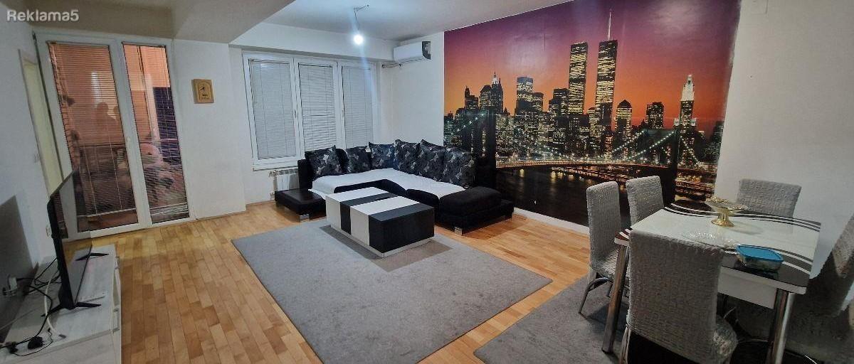 54 m2 apartment for rent in Aerodrom