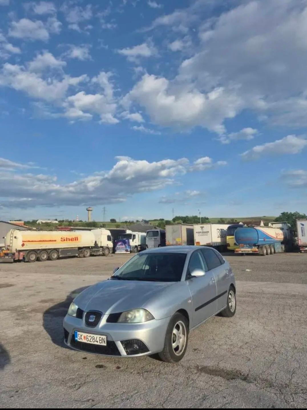 Se prodava Seat Ibiza 1.4 benzin 2008 godina