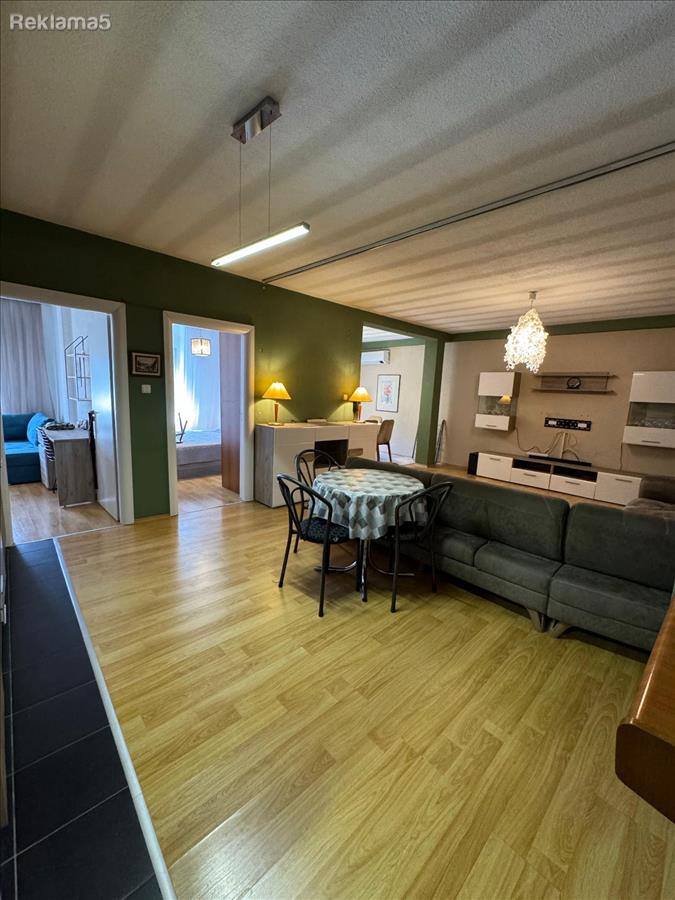SE PRODAVA STAN VO TOPANSKO POLE 75m2