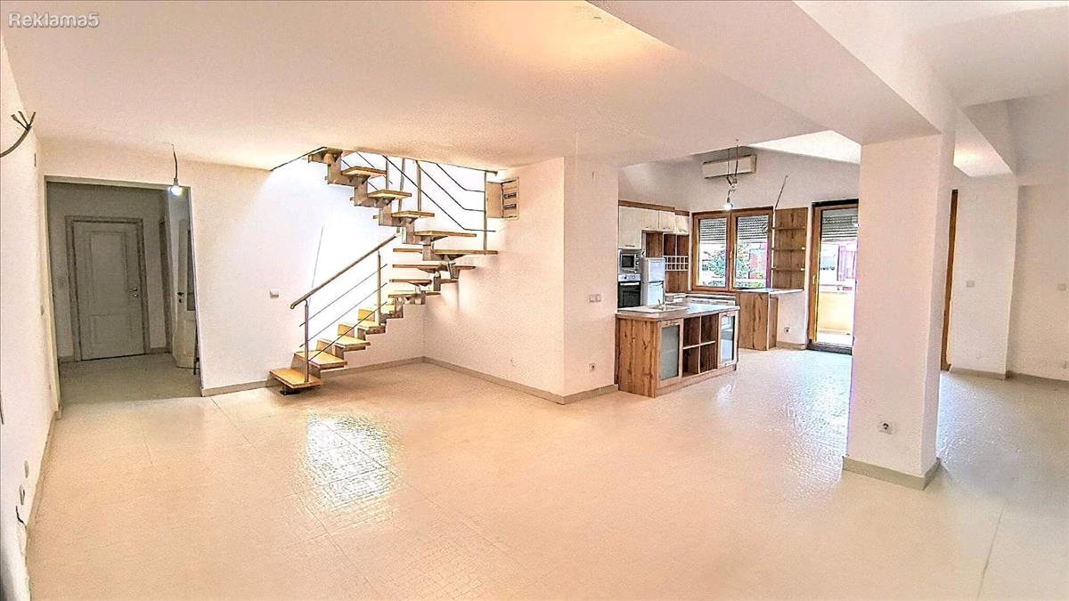 Apartment for sale in Centar near Universal/Centar
