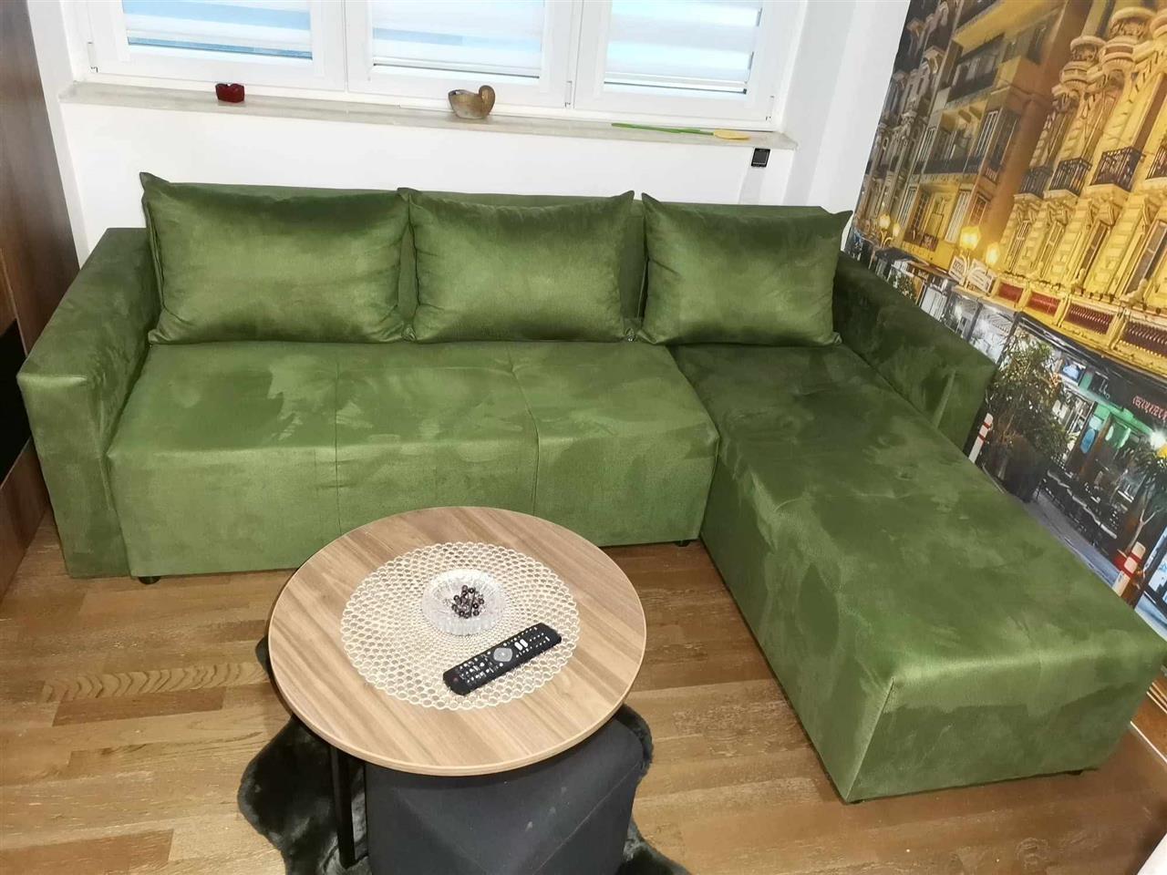 SAVIĆ IS SELLING A STUDIO ON THE WATER