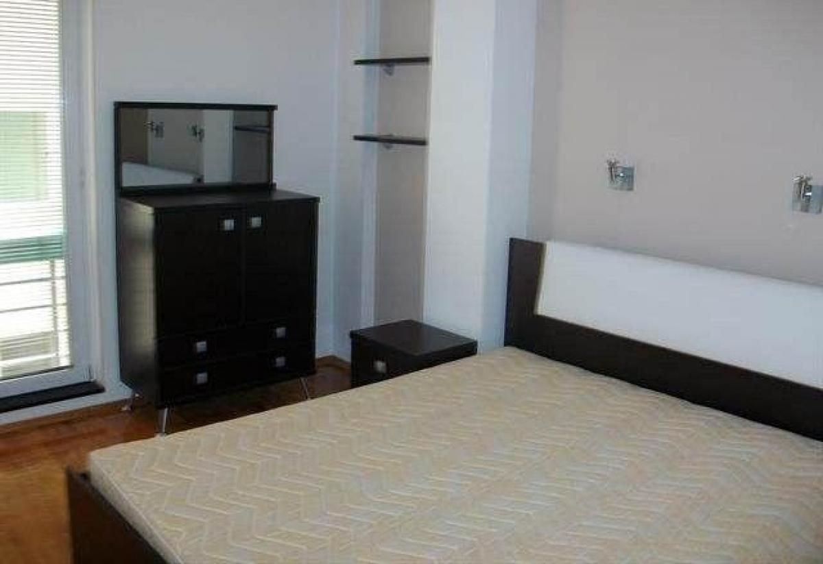 An 89m2 apartment in the Center is for sale