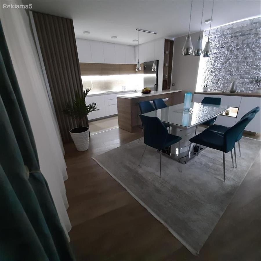 SE PRODAVA PENTHOUSE VO STROG CENTAR, UL. MAKEDONIJA