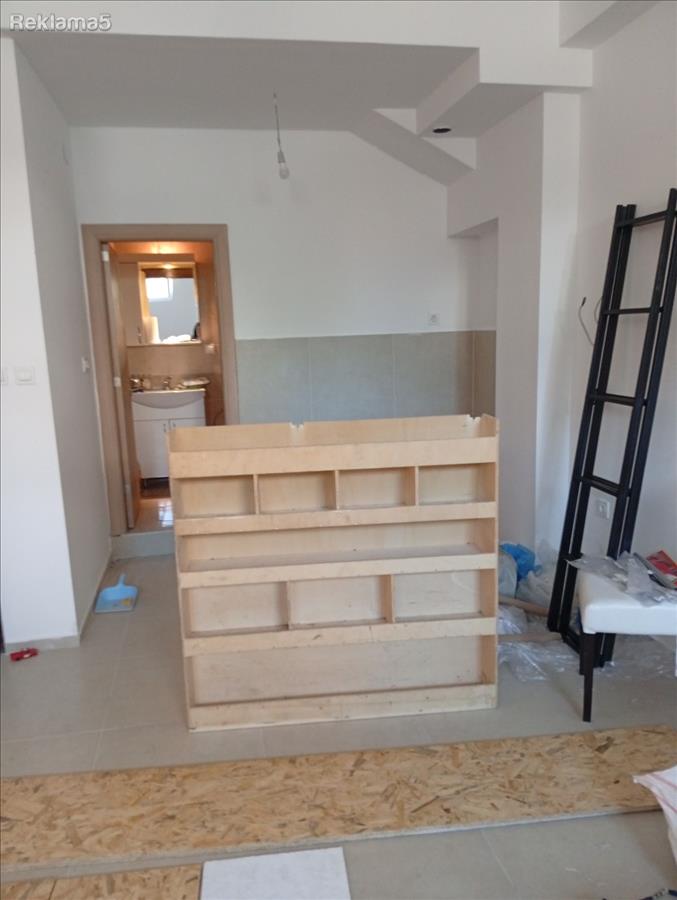 Se prodava stan vo Kisela Voda kaj Sampionce