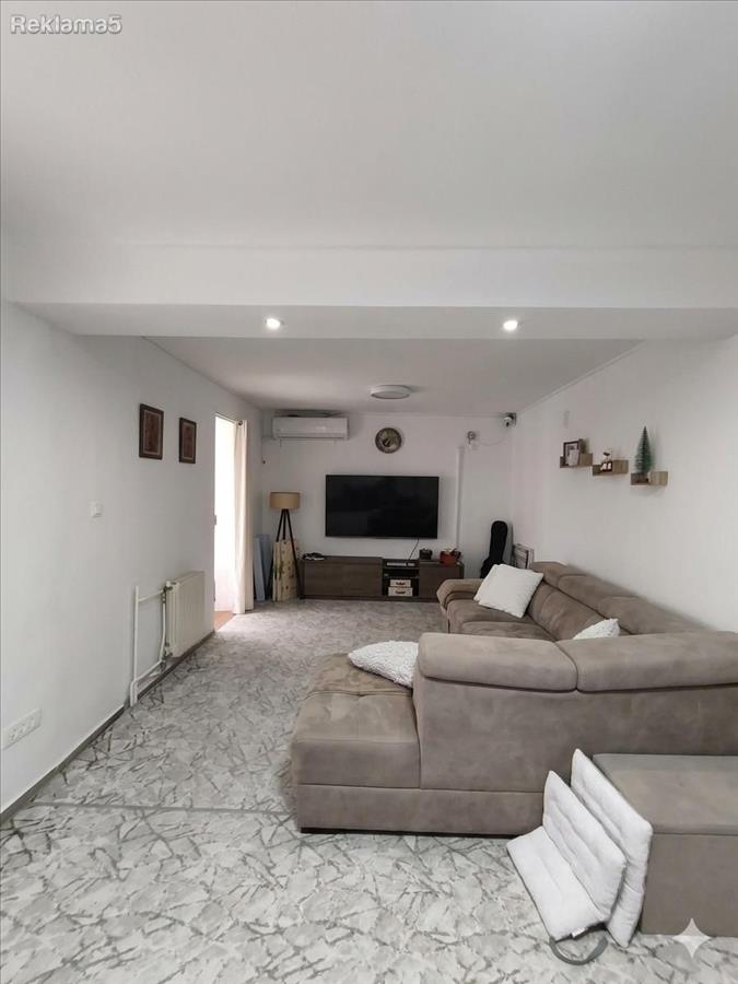 RENOVATED FURNISHED 2 BEDROOM APARTMENT AUTOMOBILE L. POP TRAJKOV