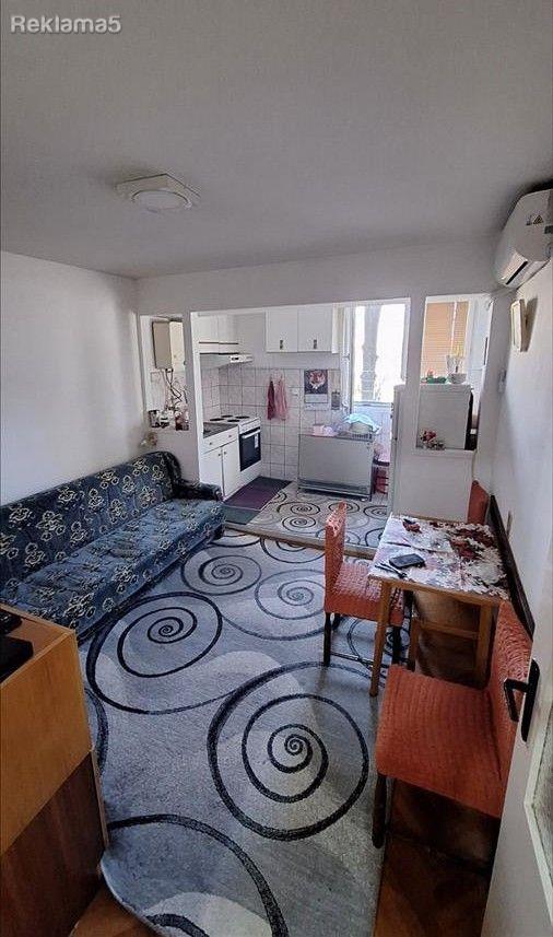 Se prodava prazen stan 36m2 vo Kisela Voda